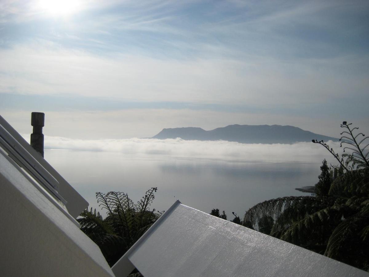 Te Whare -Lake Tarawera Tree-Top Nest エクステリア 写真